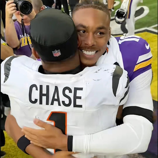 Ja'Marr Chase GAME WORN 09/21/2025 💪 PHOTO-MATCHED 📸 Bengals 🐅 NFL Jersey vs.Vikings Inc. Certificate of Authenticity 🛡️
