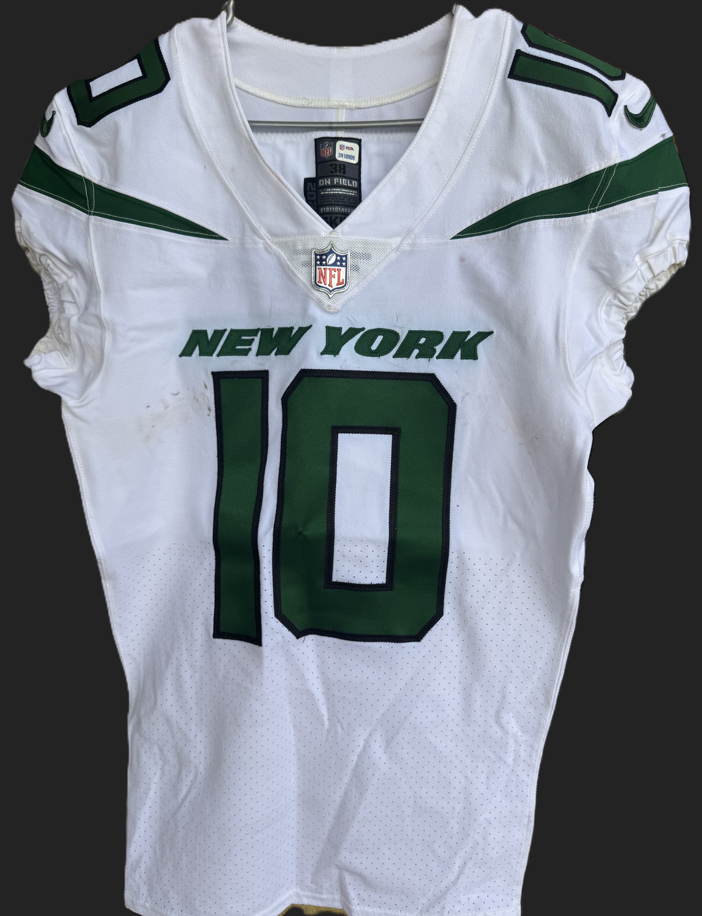 Braxton Berrios GAME WORN 💪 New York Jets Nike NFL Jersey 👕 Also features PSA Certificate of Authenticity🛡️