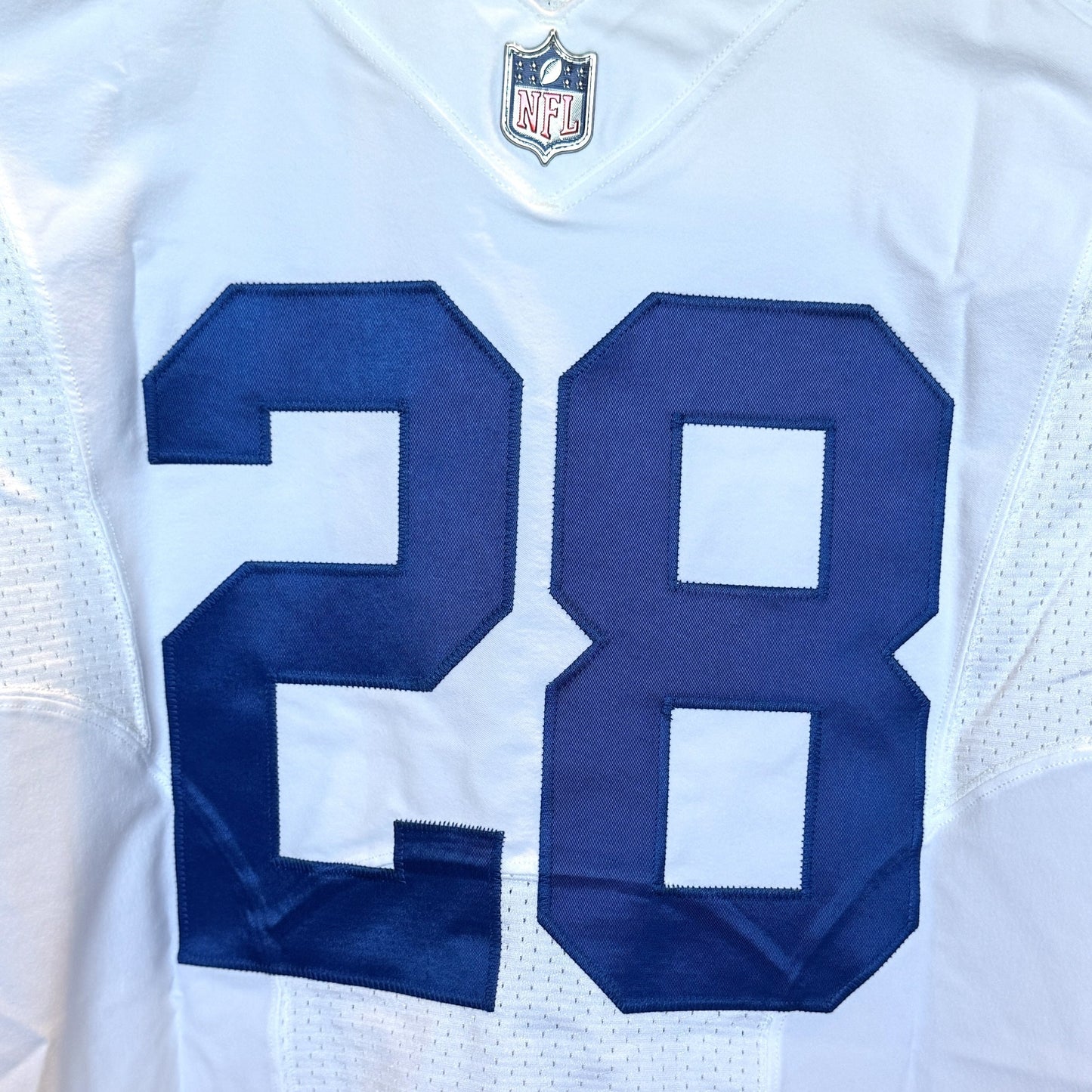 Jonathan Taylor TEAM/GAME ISSUED 💪 Indianapolis Colts Nike NFL Jersey 👕 Also Includes COA 🛡️