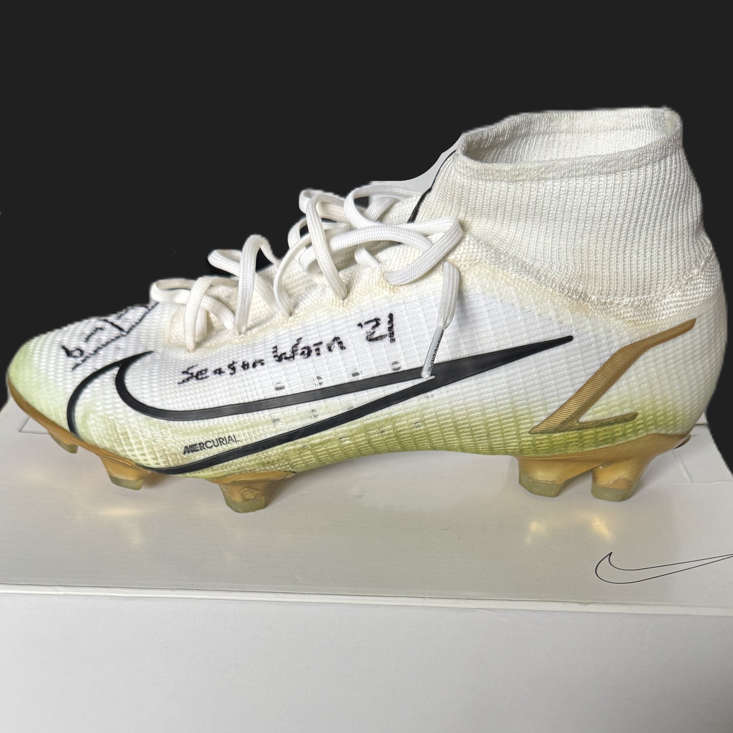 Justin Tucker Signed ✍️ + Inscribed GAME WORN 💪 NFL Cleats 👟 21-22 Season Baltimore Ravens 💜 Also includes COA 🛡️