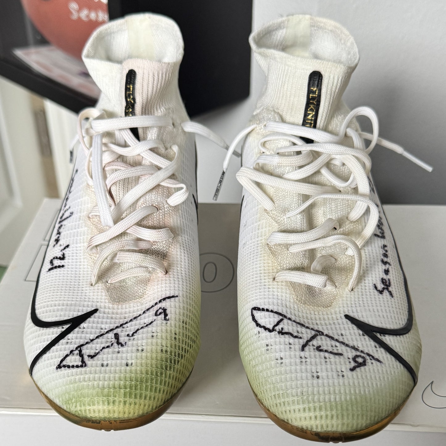 Justin Tucker Signed ✍️ + Inscribed GAME WORN 💪 NFL Cleats 👟 21-22 Season Baltimore Ravens 💜 Also includes COA 🛡️