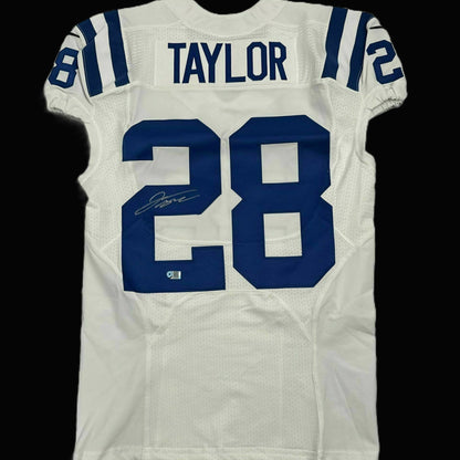 Jonathan Taylor SIGNED GAME ISSUED 💪 Indianapolis Colts Nike NFL Jersey 👕 Also includes COA