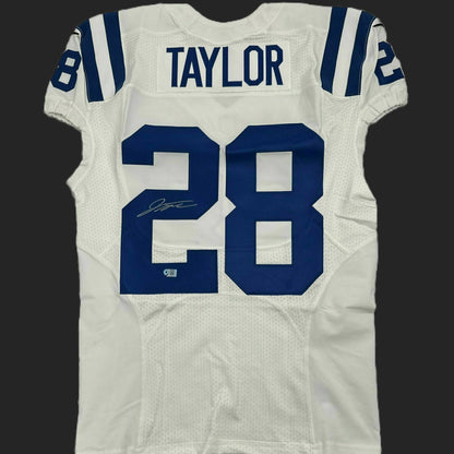 Jonathan Taylor SIGNED TEAM ISSUED Indianapolis Colts Nike NFL Jersey 👕 Also includes COA 🛡️