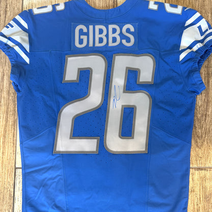 Jahmyr Gibbs SIGNED✍️Detroit Lions🦁Authentic Nike NFL Jersey👕 Also includes PSA Authentication💥