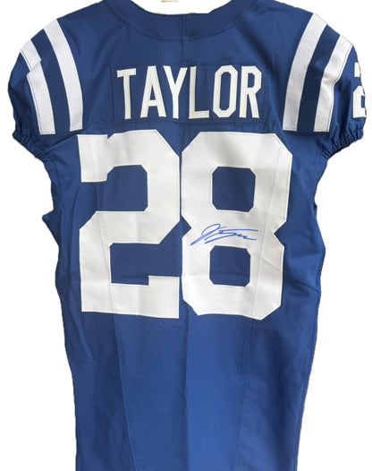 Jonathan Taylor HAND SIGNED TEAM ISSUED 💪 Indianapolis Colts Nike NFL Jersey 👕 Also Inc. COA 🛡️
