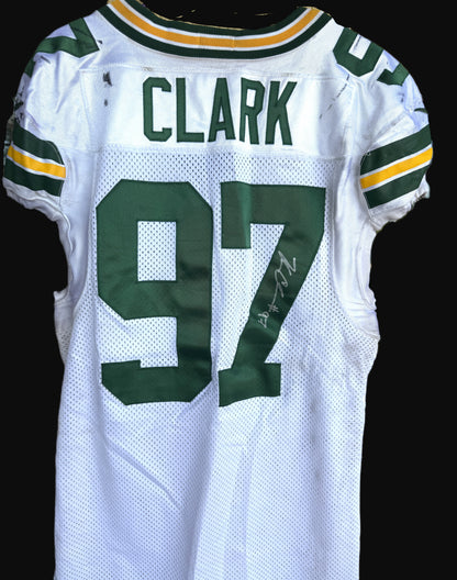 Kenny Clark GAME WORN 💪 and Signed 🖋️ Green Bay Packers⚪🟢 NFL Jersey👕 Also includes Captains Patch and PSA Authenticity 🛡️