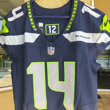 DK Metcalf Hand-Signed Seattle Seahawks Nike Authentic NFL Jersey Rare Memorabilia - PSA Certified