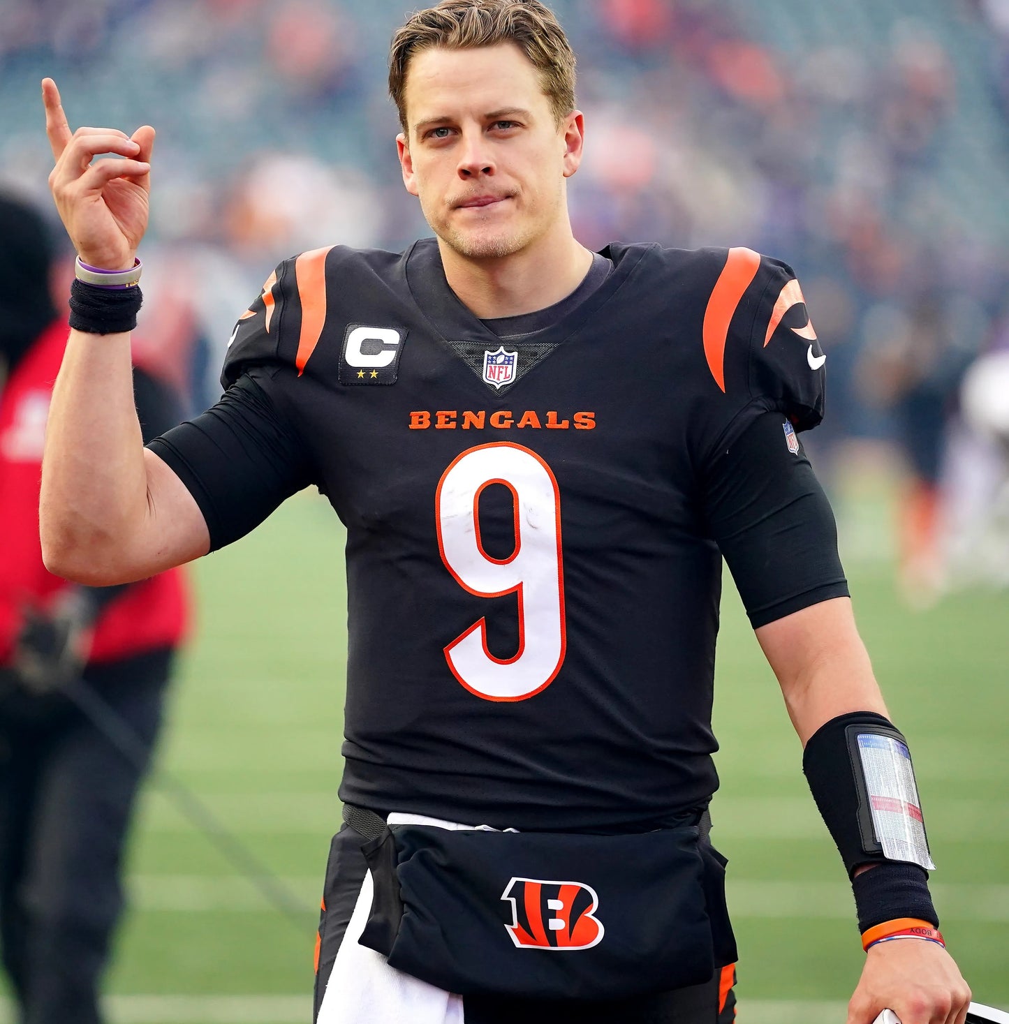 Joe Burrow Team-Issued Cincinnati Bengals On-Field Nike NFL Jersey Includes captains patch Size 44🧡🖤