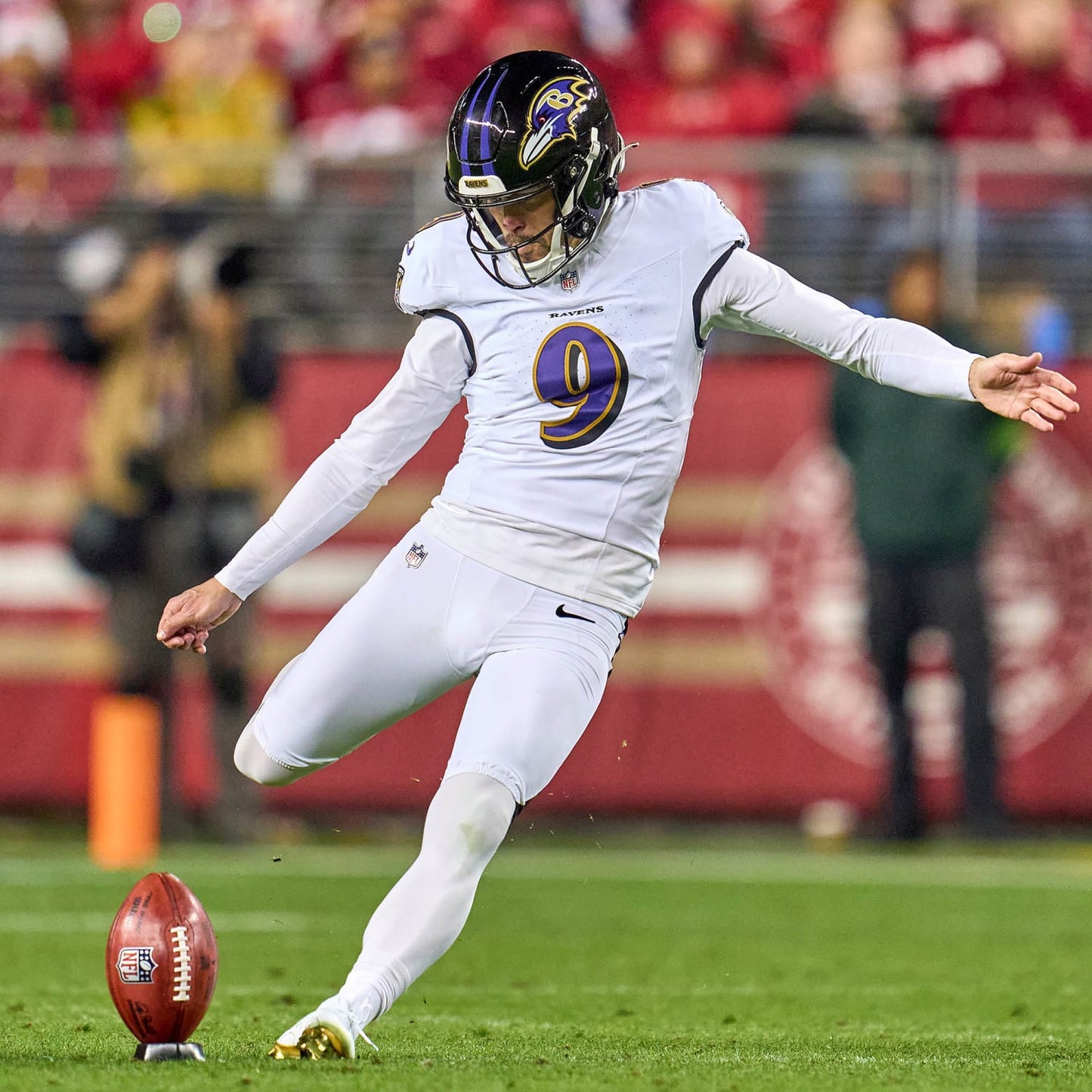 Justin Tucker Signed ✍️ + Inscribed GAME WORN 💪 NFL Cleats 👟 21-22 Season Baltimore Ravens 💜 Also includes COA 🛡️