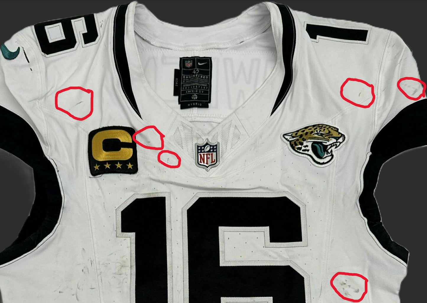Trevor Lawrence GAME WORN 11/30/25 PHOTO MATCHED 📸 Jacksonville Jaguars NFL Jersey vs Tennessee Titans Also includes COA