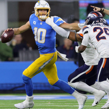 Justin Herbert GAME-ISSUED💪Los Angeles Chargers⚡NFL Nike Jersey includes COA