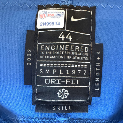 Jahmyr Gibbs SIGNED✍️Detroit Lions🦁Authentic Nike NFL Jersey👕 Also includes PSA Authentication💥