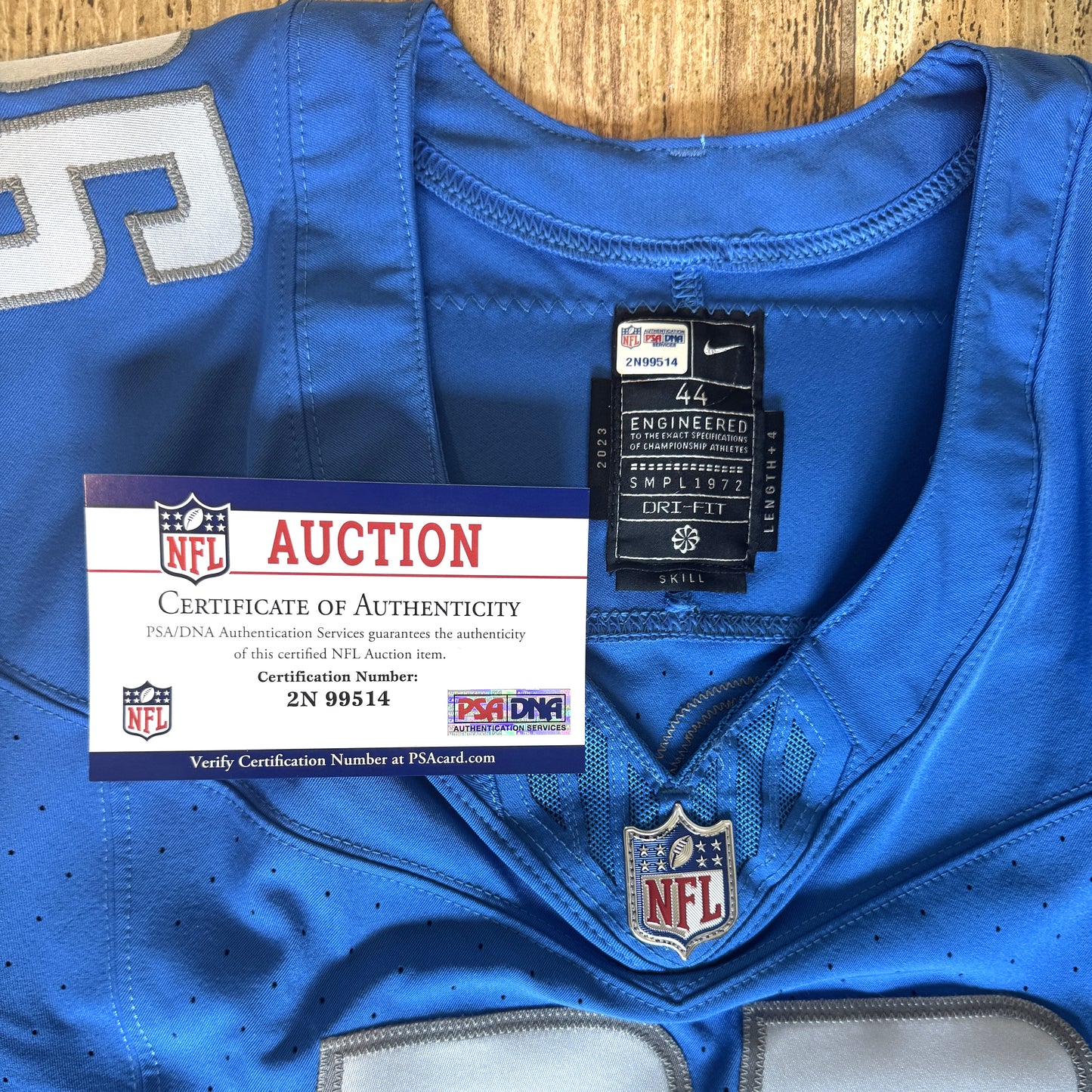 Jahmyr Gibbs SIGNED✍️Detroit Lions🦁Authentic Nike NFL Jersey👕 Also includes PSA Authentication💥