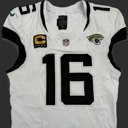 Trevor Lawrence GAME WORN 11/30/25 PHOTO MATCHED 📸 Jacksonville Jaguars NFL Jersey vs Tennessee Titans Also includes COA