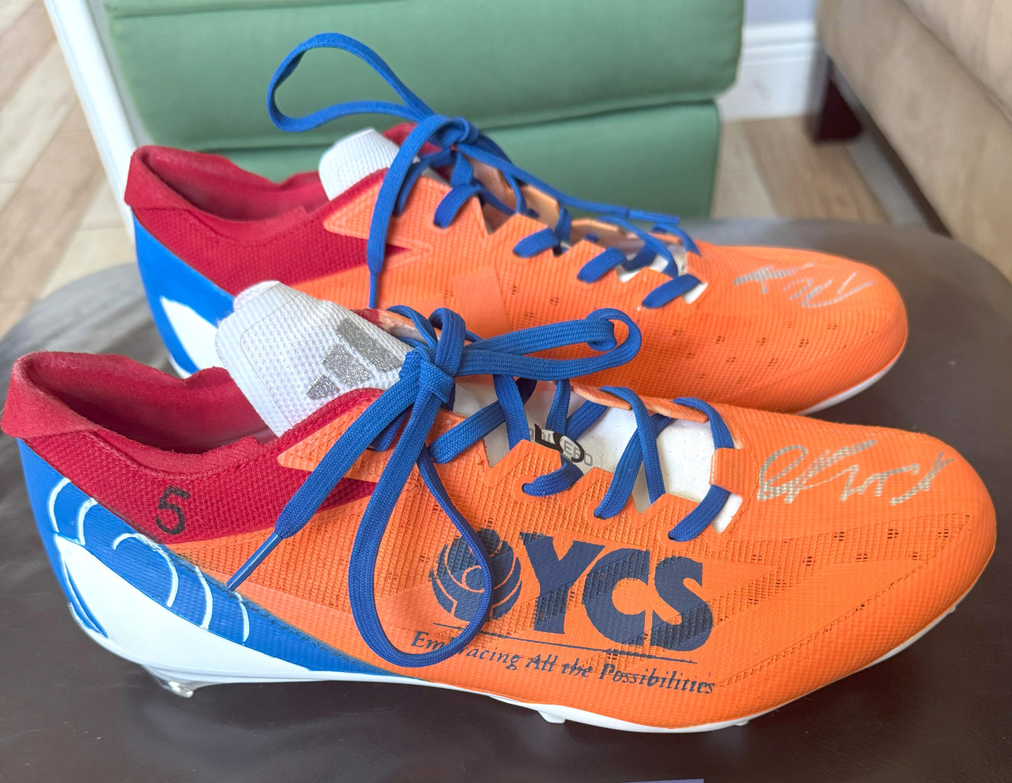 Dante Miller Hand Signed 🖊️ Game Issued 💪 New York Giants Cleats 2024 NFL Season 👟 Also includes PSA Authenticity 📄