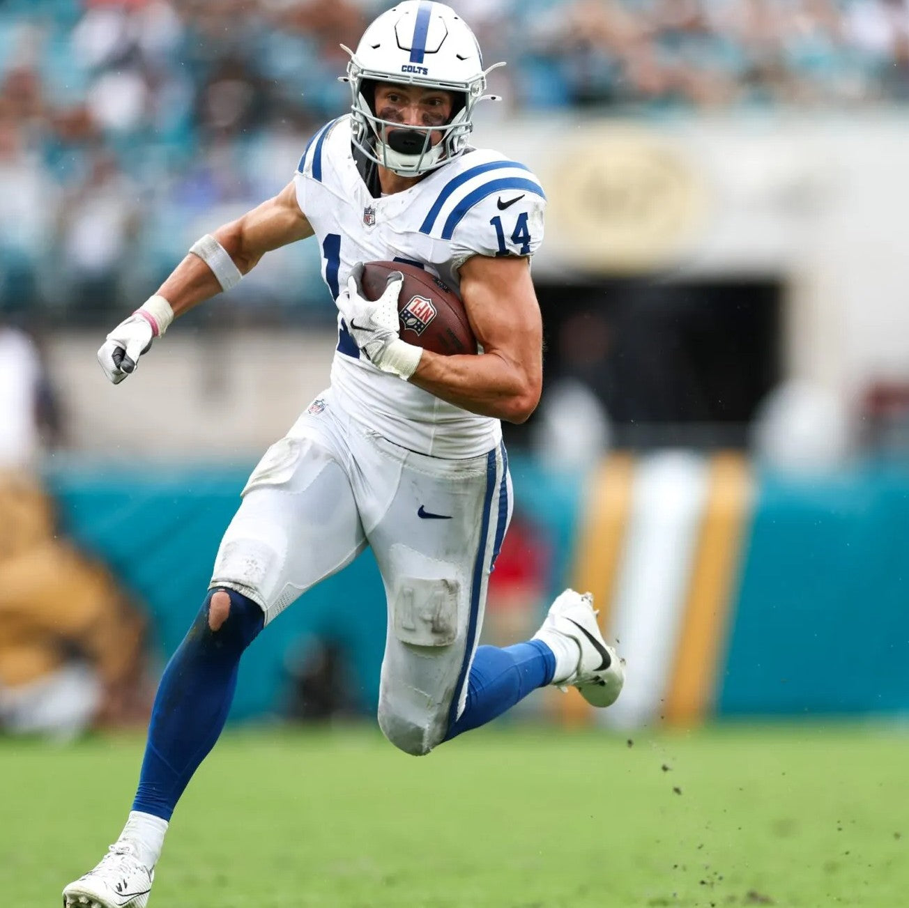 Alec Pierce TEAM ISSUED 💪 Indianapolis Colts 🐎 Nike NFL Jersey 👕 Includes COA 🛡️