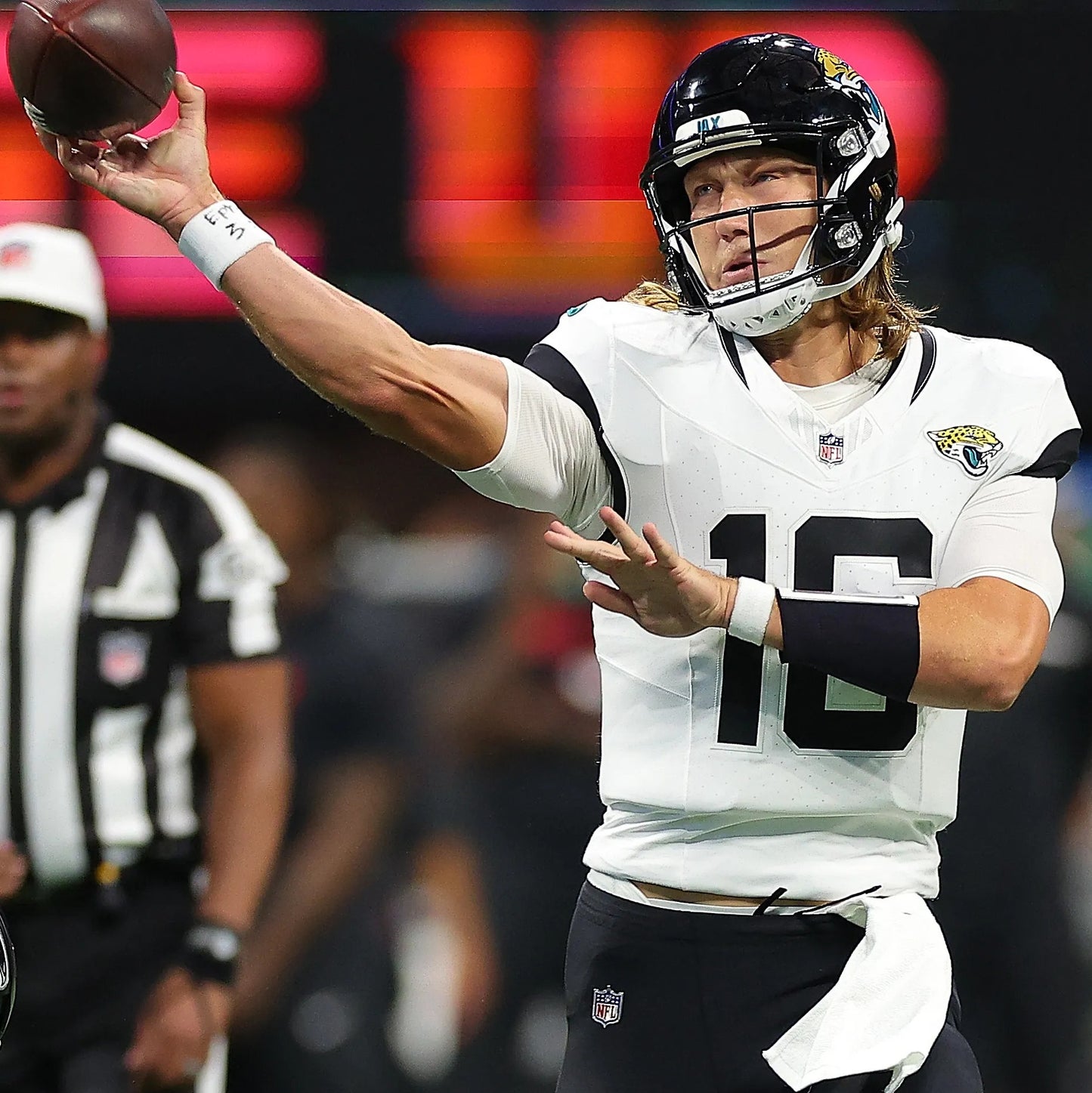 Trevor Lawrence GAME WORN 11/09/25 PHOTO MATCHED Jacksonville Jaguars Nike NFL Jersey vs Houston Texans Also includes Fanatics COA