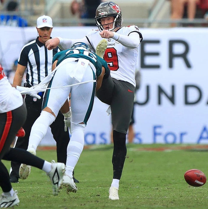 Riley Dixon GAME WORN 💪 11/09/25 Buccaneers On-Field NFL Jersey 👕 vs. Patriots Includes COA 📄