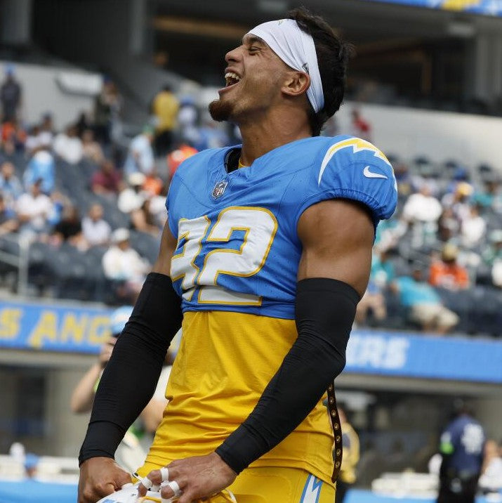 Alohi Gilman GAME WORN 💪 10/05/25 Los Angeles Chargers Nike NFL Jersey vs. Commanders inc. COA 🛡️