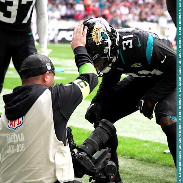 Darious Williams GAME WORN 💪 (10/30/22) PHOTO MATCHED 📸 Jaguars Nike NFL Jersey 👕 vs. Denver Broncos in London