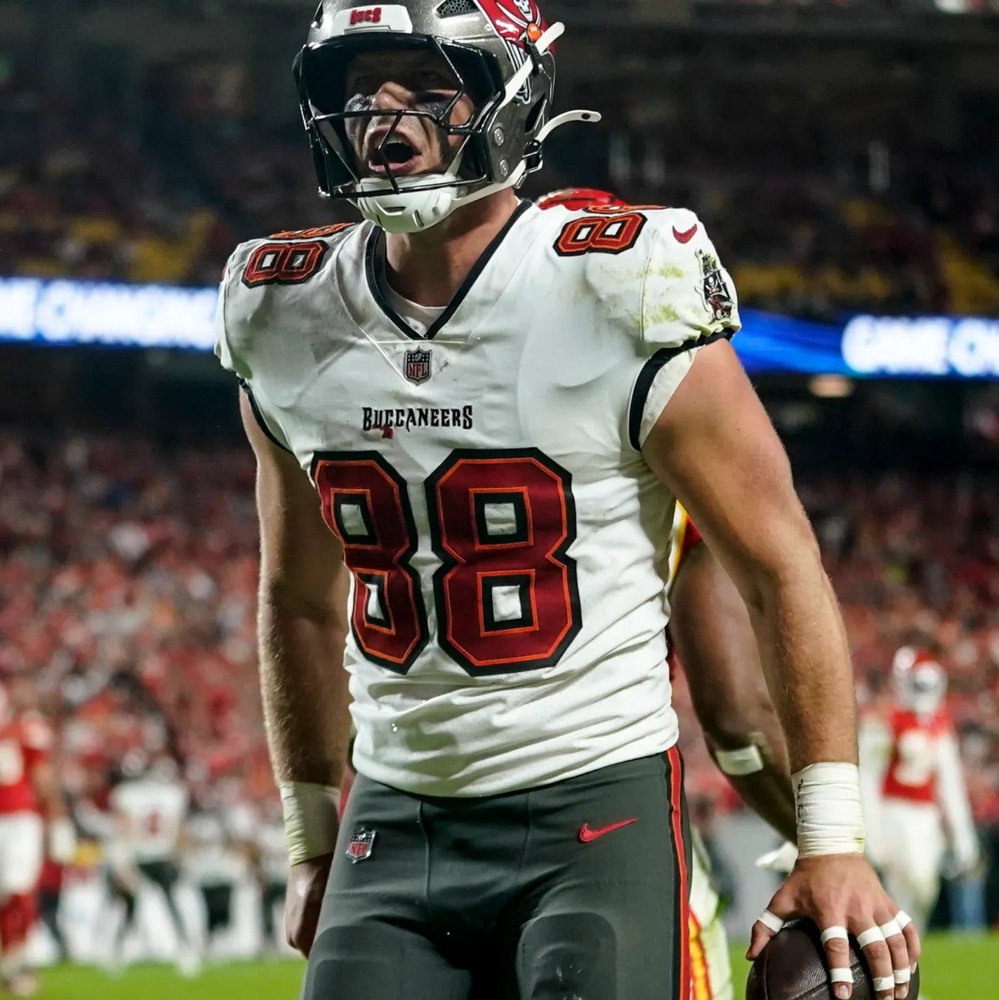 Cade Otton GAME-WORN💪Tampa Bay Buccaneers On-Field NFL Jersey🎽vs. Steelers🔥