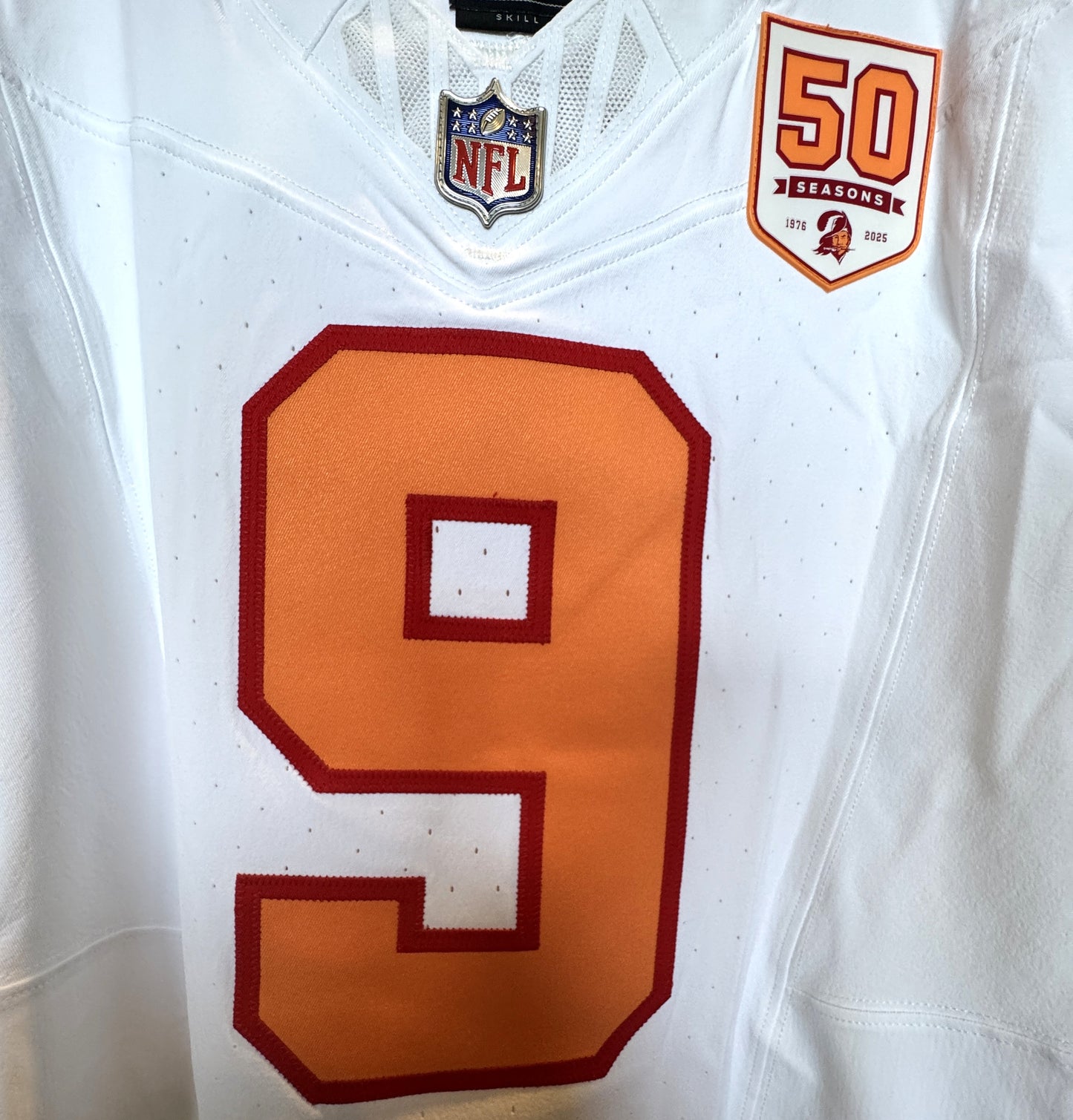 Emeka Egbuka TEAM ISSUED 🔥 Tampa Bay Buccaneers Nike NFL Iconic 1976 Jersey 👕 Also includes Certificate of Authenticity