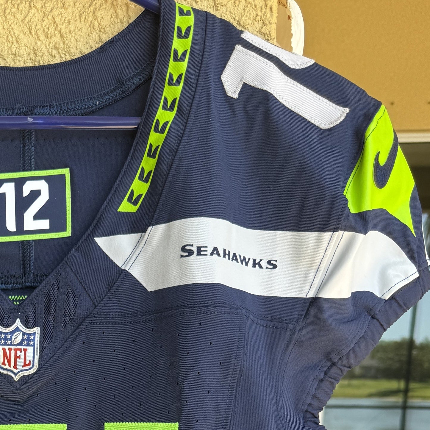 DK Metcalf Hand-Signed Seattle Seahawks Nike Authentic NFL Jersey Rare Memorabilia - PSA Certified