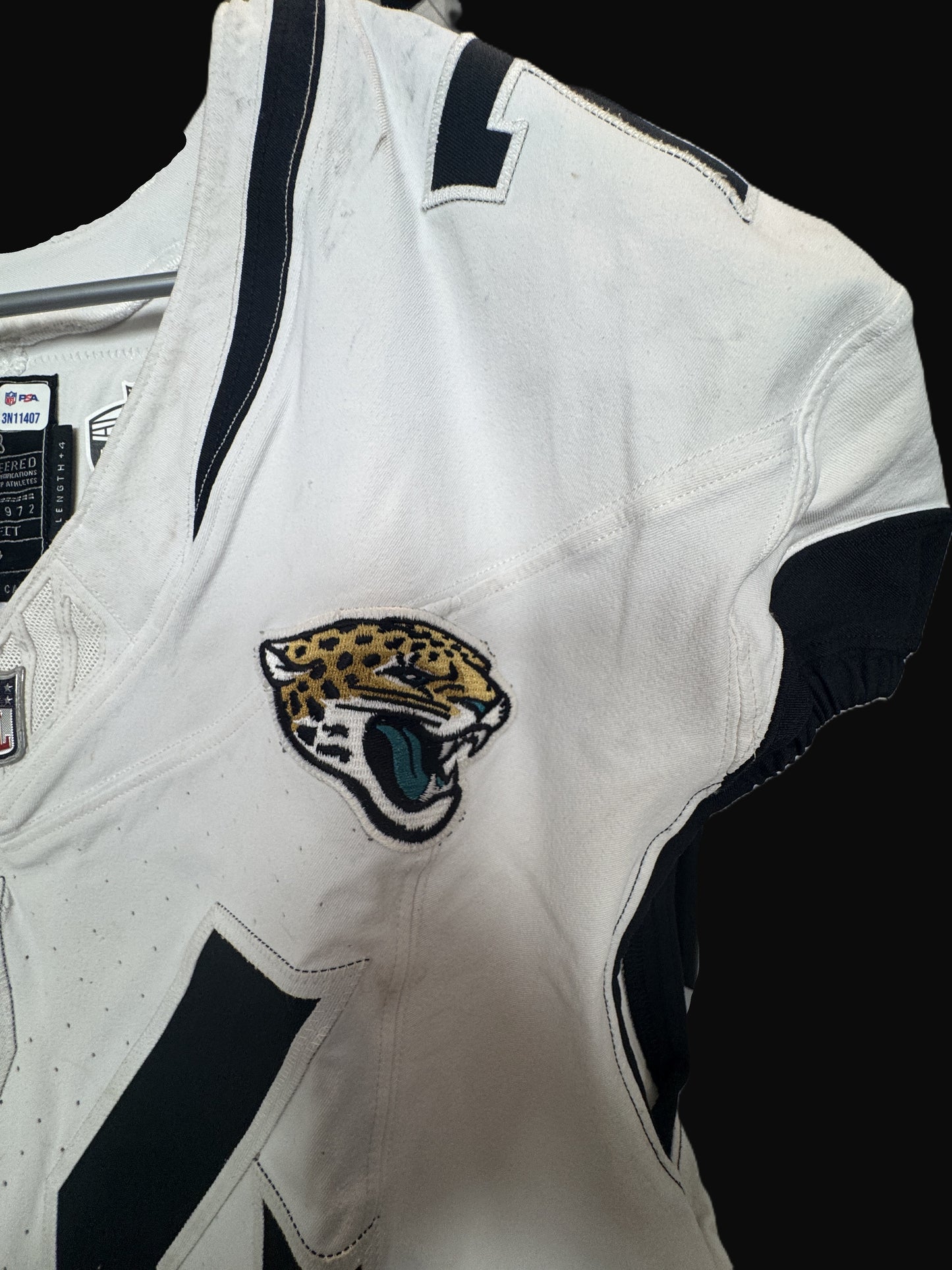 Cam Robinson GAME USED 💪 10/13/24 Jacksonville Jaguars 🐆 Nike NFL Jersey 👕 Inc. PSA COA 🛡️ vs. Chicago Bears (NFL London Game) 🌍