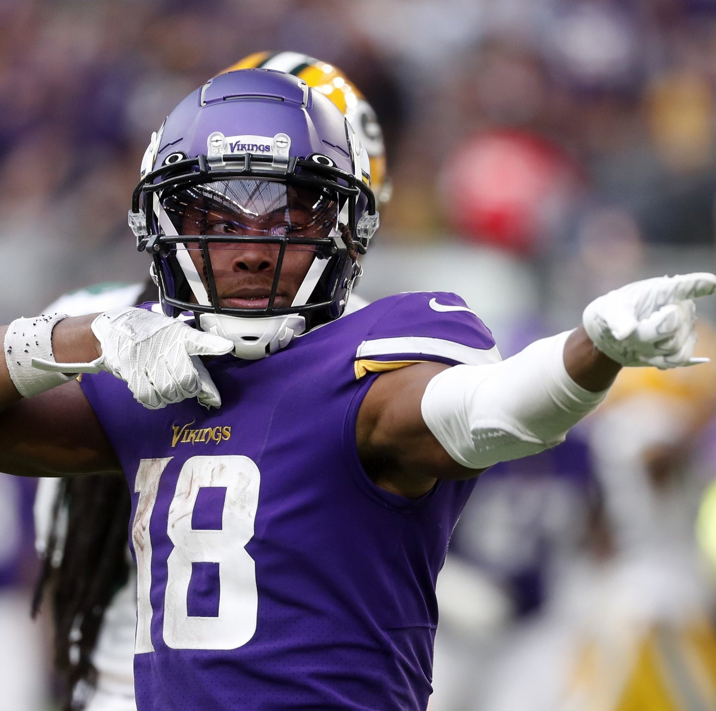 Justin Jefferson Hand Signed Minnesota Vikings ⚔️ Replica Nike NFL Jersey 👕 Also includes Authenticity 🛡️