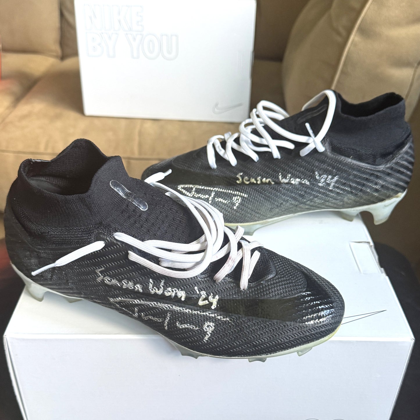 Justin Tucker Signed✍️GAME WORN💪NFL Cleats👟24-25 Season Ravens💜Inscribed🛡️Worn wk 4 Buffalo Bills 09-29-24 & wk 7 Tampa Bay Buccaneers 10-21-24