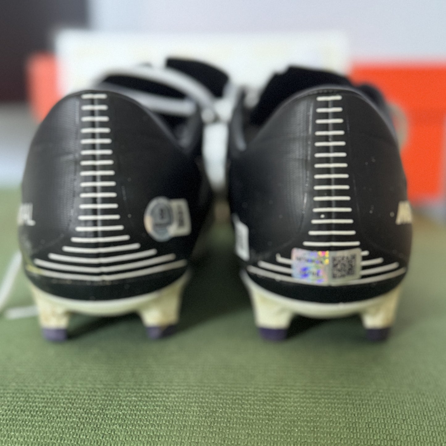 Justin Tucker Signed✍️GAME WORN💪NFL Cleats👟2017-2018 Season Baltimore Ravens💜Inscribed🛡️