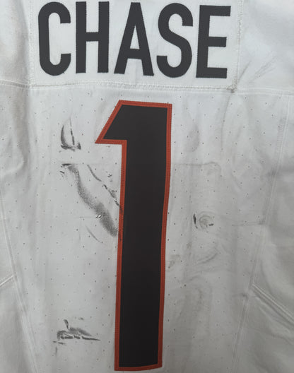 Ja'Marr Chase GAME WORN 09/21/2025 💪 PHOTO-MATCHED 📸 Bengals 🐅 NFL Jersey vs.Vikings Inc. Certificate of Authenticity 🛡️