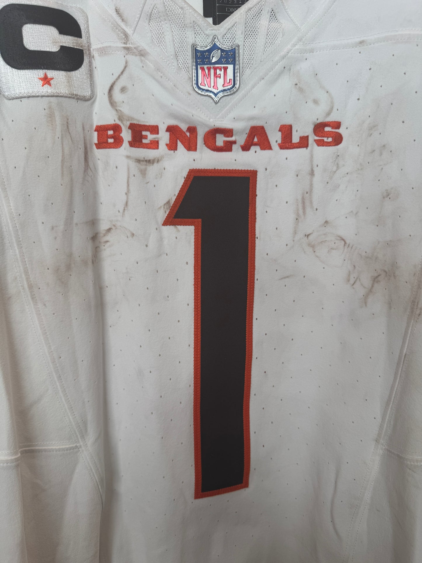 Ja'Marr Chase GAME WORN 09/21/2025 💪 PHOTO-MATCHED 📸 Bengals 🐅 NFL Jersey vs.Vikings Inc. Certificate of Authenticity 🛡️