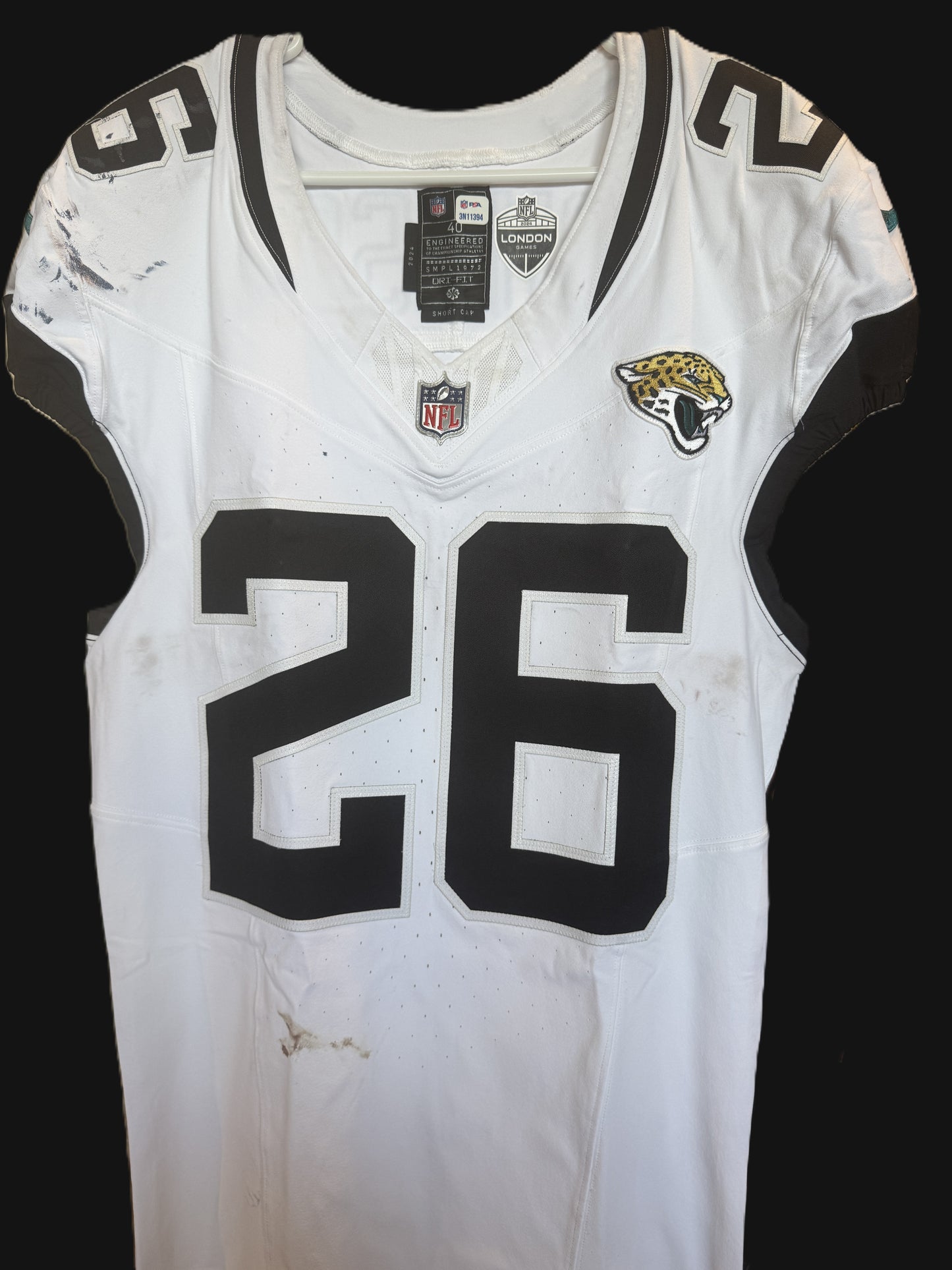 Antonio Johnson GAME USED 💪 10/13/24 Jacksonville Jaguars 🐆 Nike NFL Jersey 👕 vs. Chicago Bears Also includes PSA authentication 🛡️