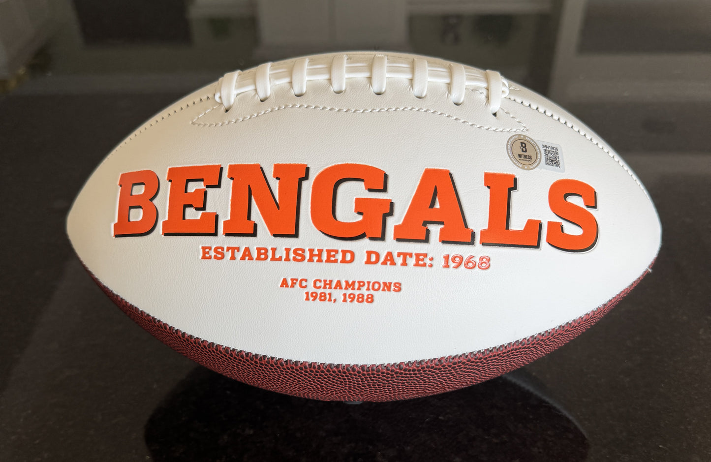 Tee Higgins Signed Cincinnati Bengals Logo Football - NFL Sports Memorabilia