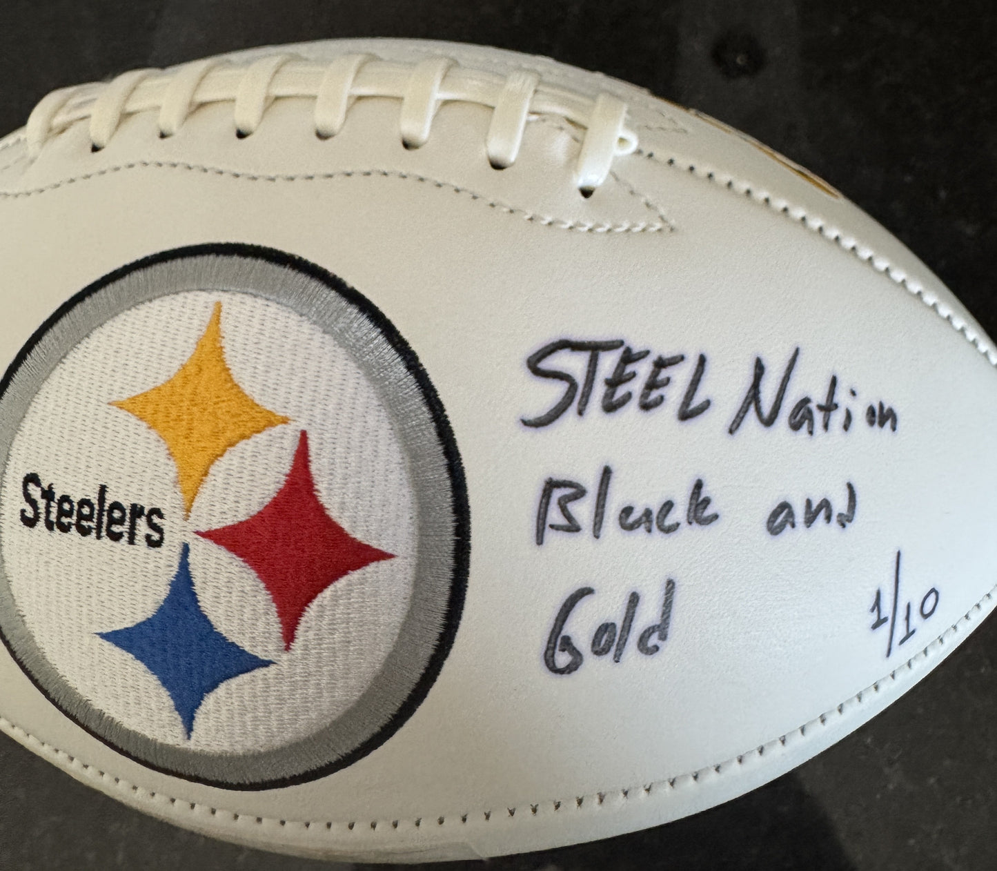 Najee Harris 💪Signed ✍️Pittsburgh Steelers LIMITED EDITION Football with Inscription Inc. Fanatics Hologram 🛡️