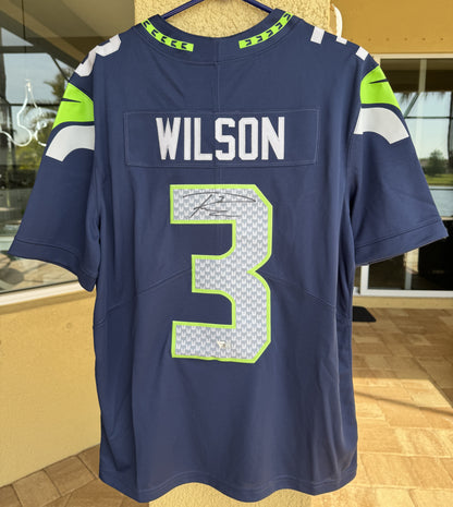Russell Wilson Signed Seattle Seahawks Nike On-Field Jersey – Beckett Authenticated✅