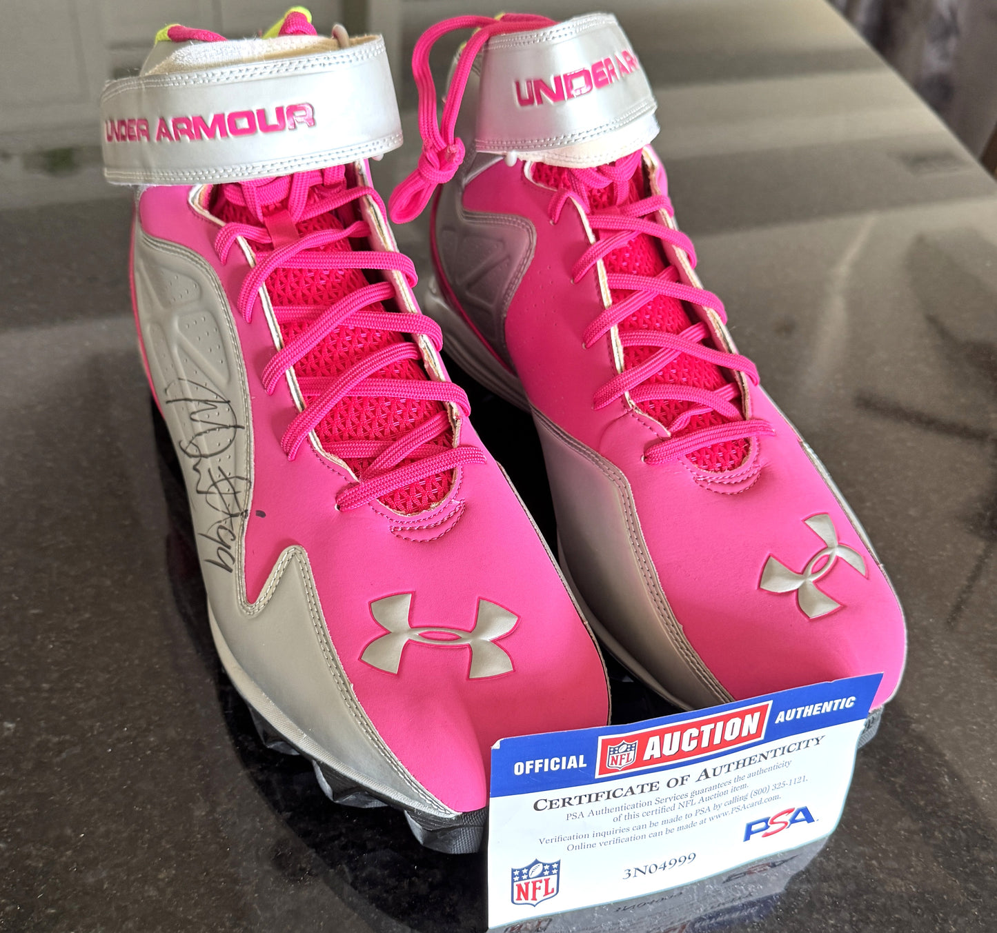 Marcell Dareus Signed✍️Buffalo Bills🦬 Under Armour Cleats👟NFL Memorabilia
