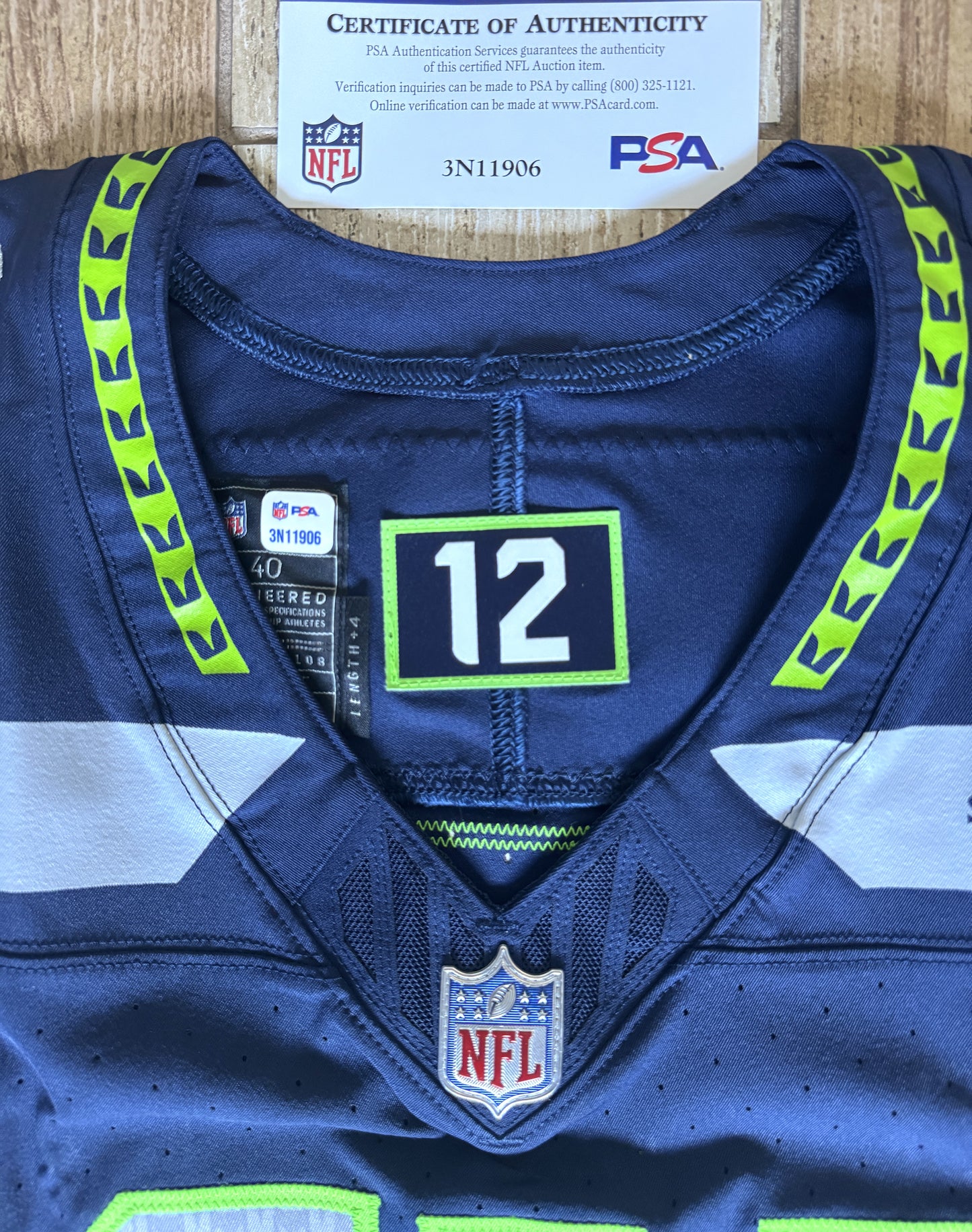 DK Metcalf Hand-Signed Seattle Seahawks Nike Authentic NFL Jersey Rare Memorabilia - PSA Certified