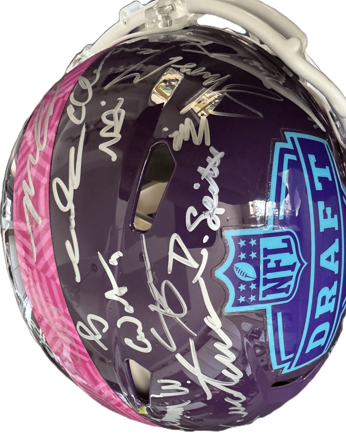 NFL Draft 2022 Helmet Signed by more than 30 players inc. Sauce Gardner, Chris Olave, Kyle Hamilton, Kenny Pickett, Travon Walker, Jameson Williams & more ✨ inc. PSA Authenticity🛡️