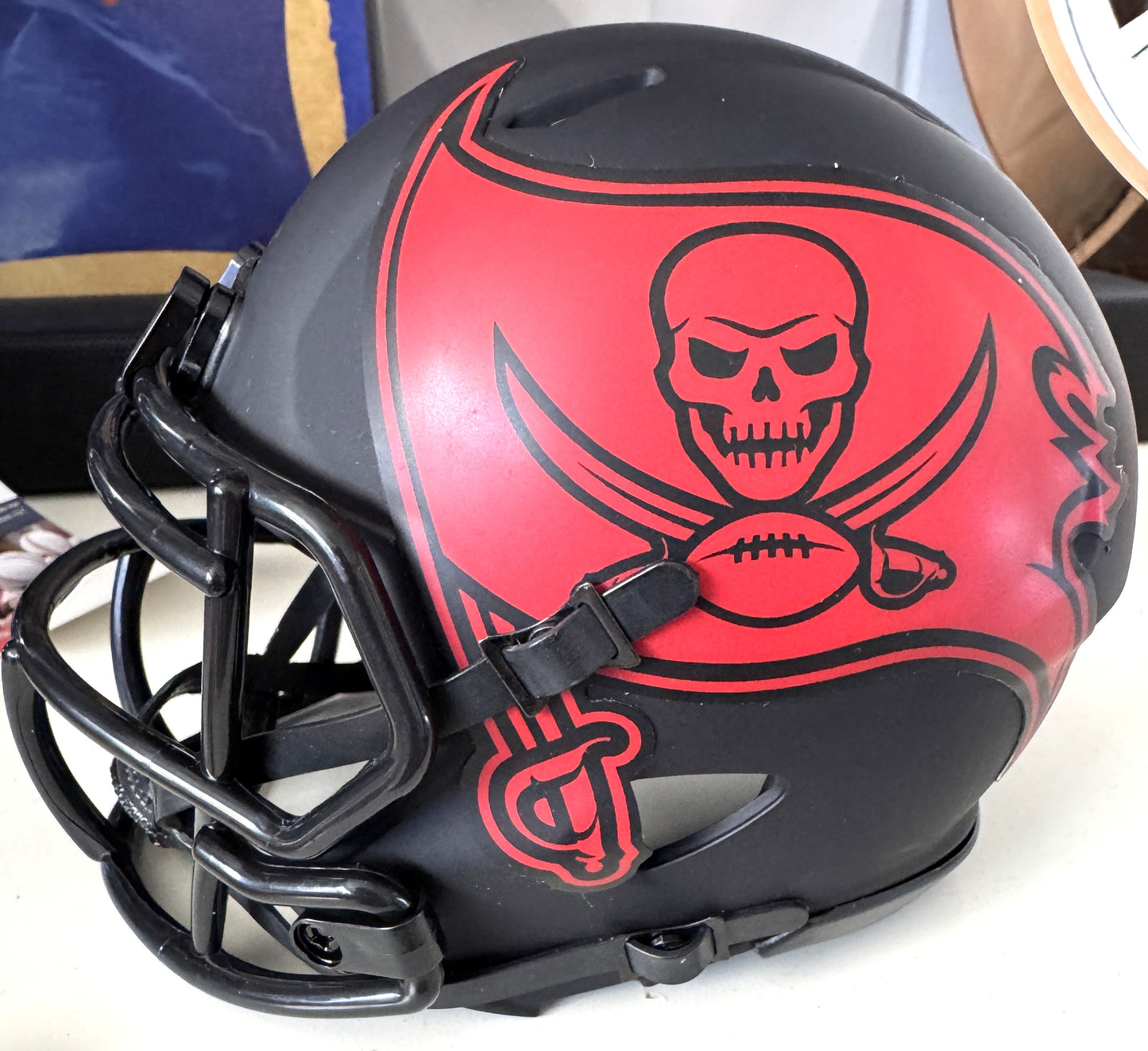 Shaquil Barrett Signed✍️Tampa Bay Buccaneers🏴‍☠Alternate Eclipse Speed Mini Helmet Inc. PSA COA