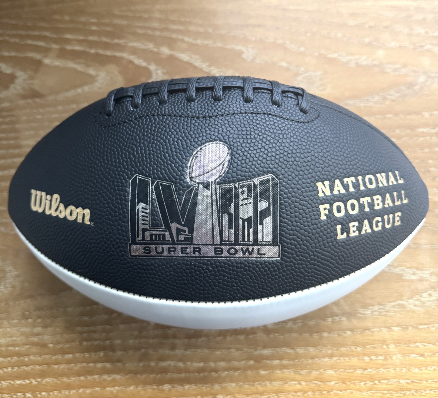 Kansas City Chiefs - Super Bowl 58 Commemorative Ball Signed✍️by 5 NFL Players💯Donovan Smith, Cornell Powell, Austin Reiter, Richie James