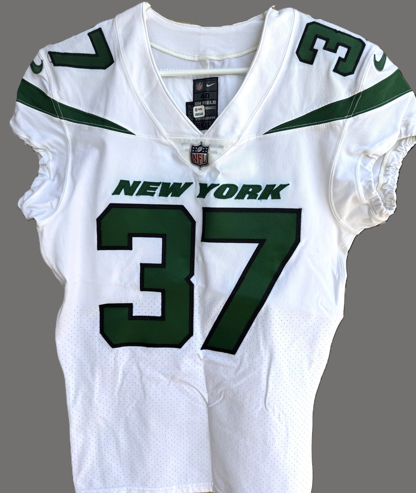 Bryce Hall GAME WORN 💪 New York Jets Nike NFL Jersey 👕 Also includes PSA Certificate of Authenticity🛡️