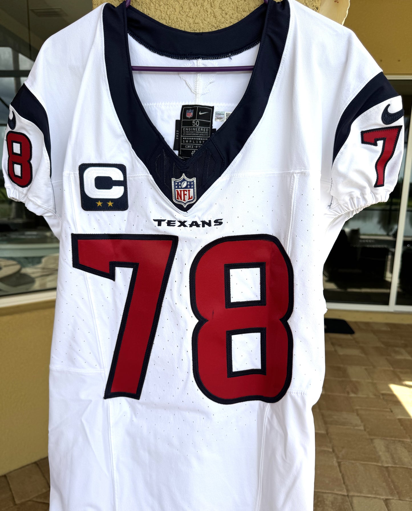 Laremy Tunsil Team/Game Issued Houston Texans 🐂 Nike NFL Jersey👕Also includes COA📄🛡️