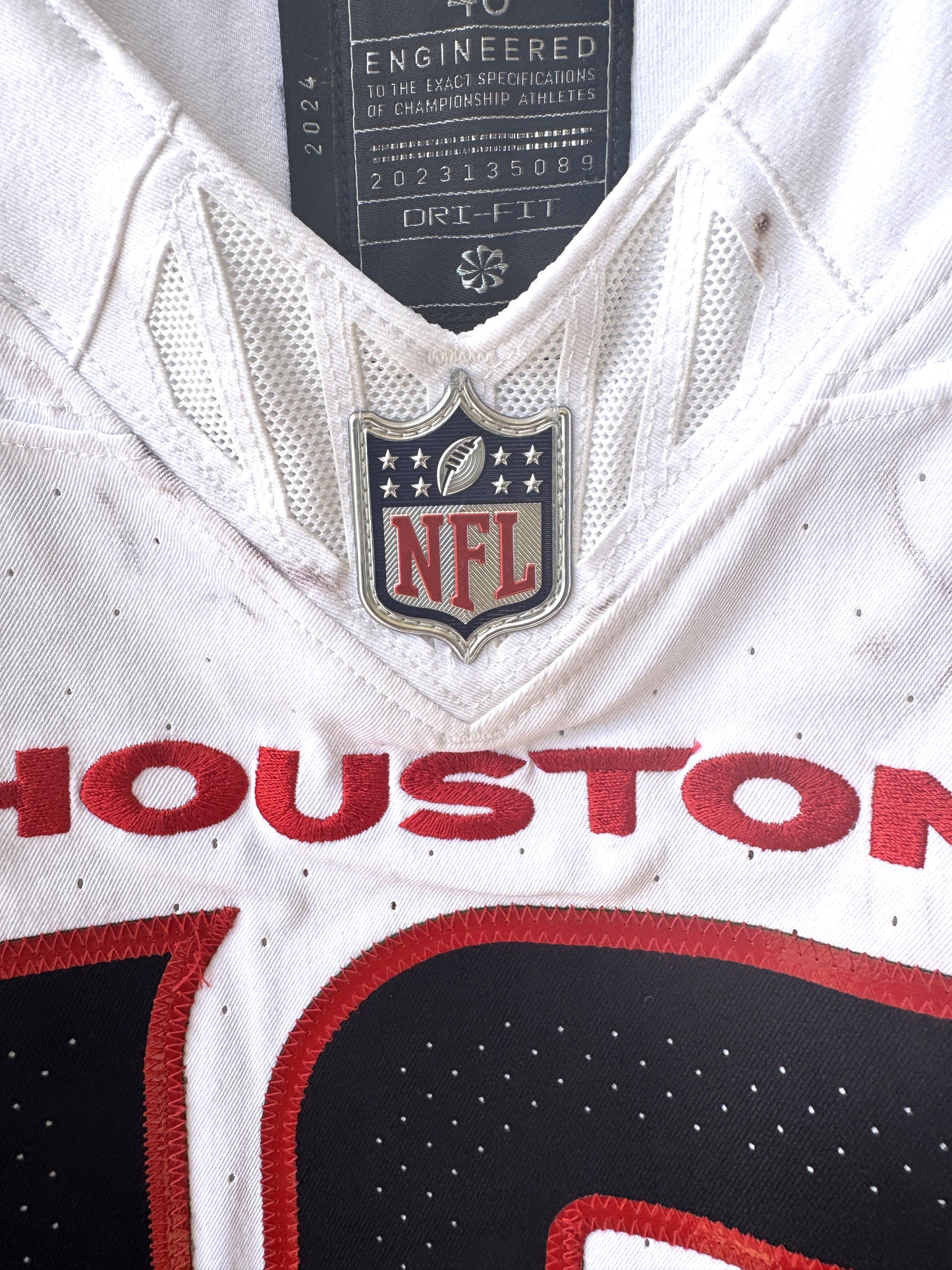 Xavier Hutchinson GAME WORN 💪 10/13/24 Houston Texans 🐂 NFL Jersey 👕 Victory over the New England Patriots inc. Metabilia COA 🛡️