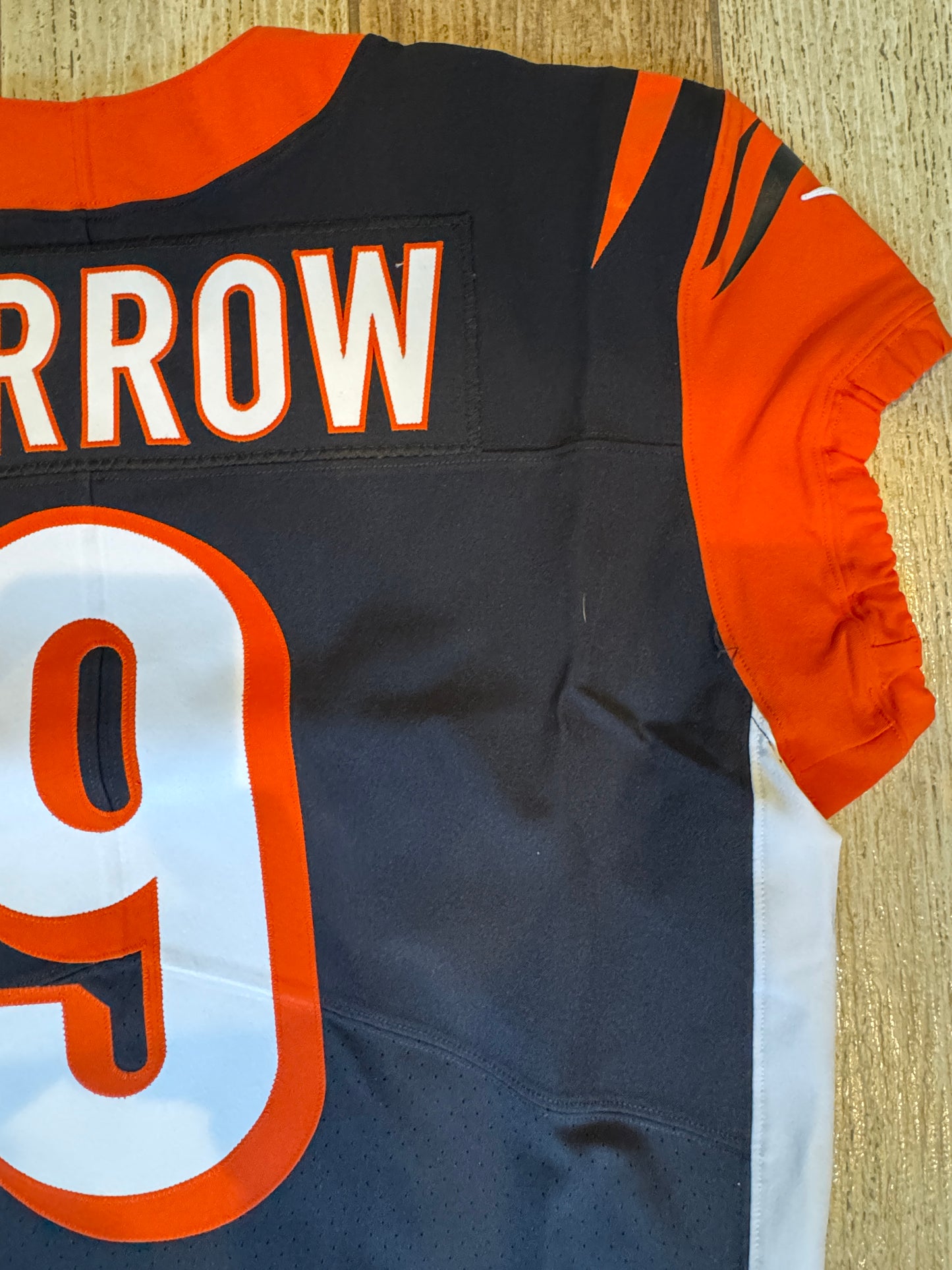 Joe Burrow Team-Issued Cincinnati Bengals On-Field Nike NFL Jersey Includes captains patch Size 44🧡🖤