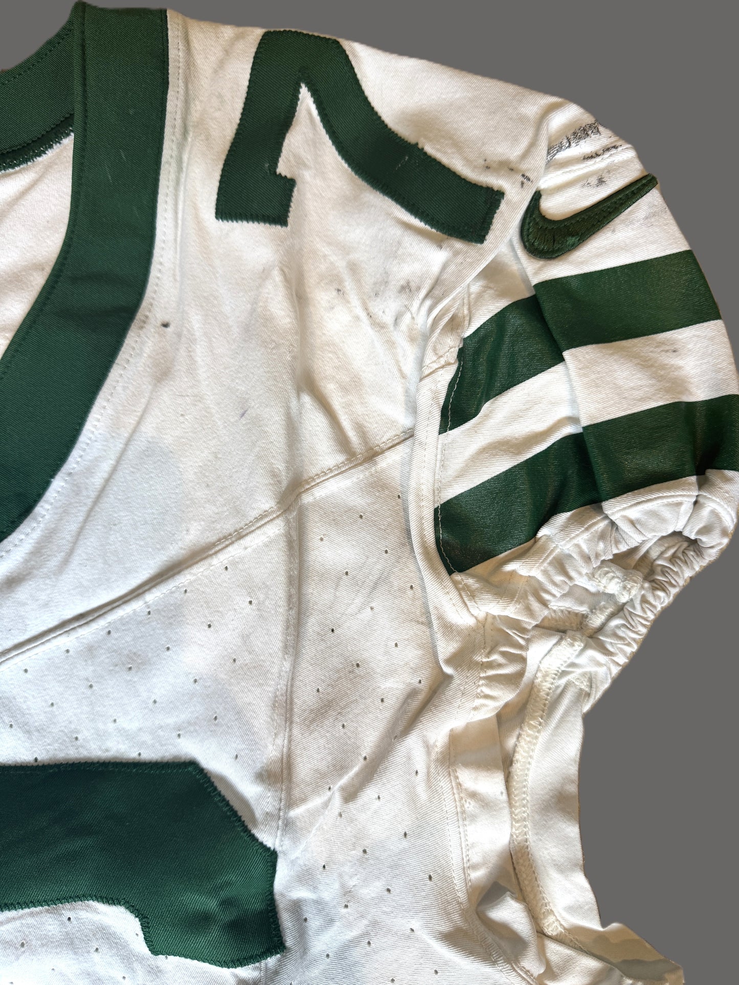 John Simpson GAME USED 💪 10/06/2024 PHOTO MATCHED 📸 New York Jets Nike NFL Jersey 👕vs. Minnesota Vikings in London 🌍 Also includes PSA Authenticity🛡️
