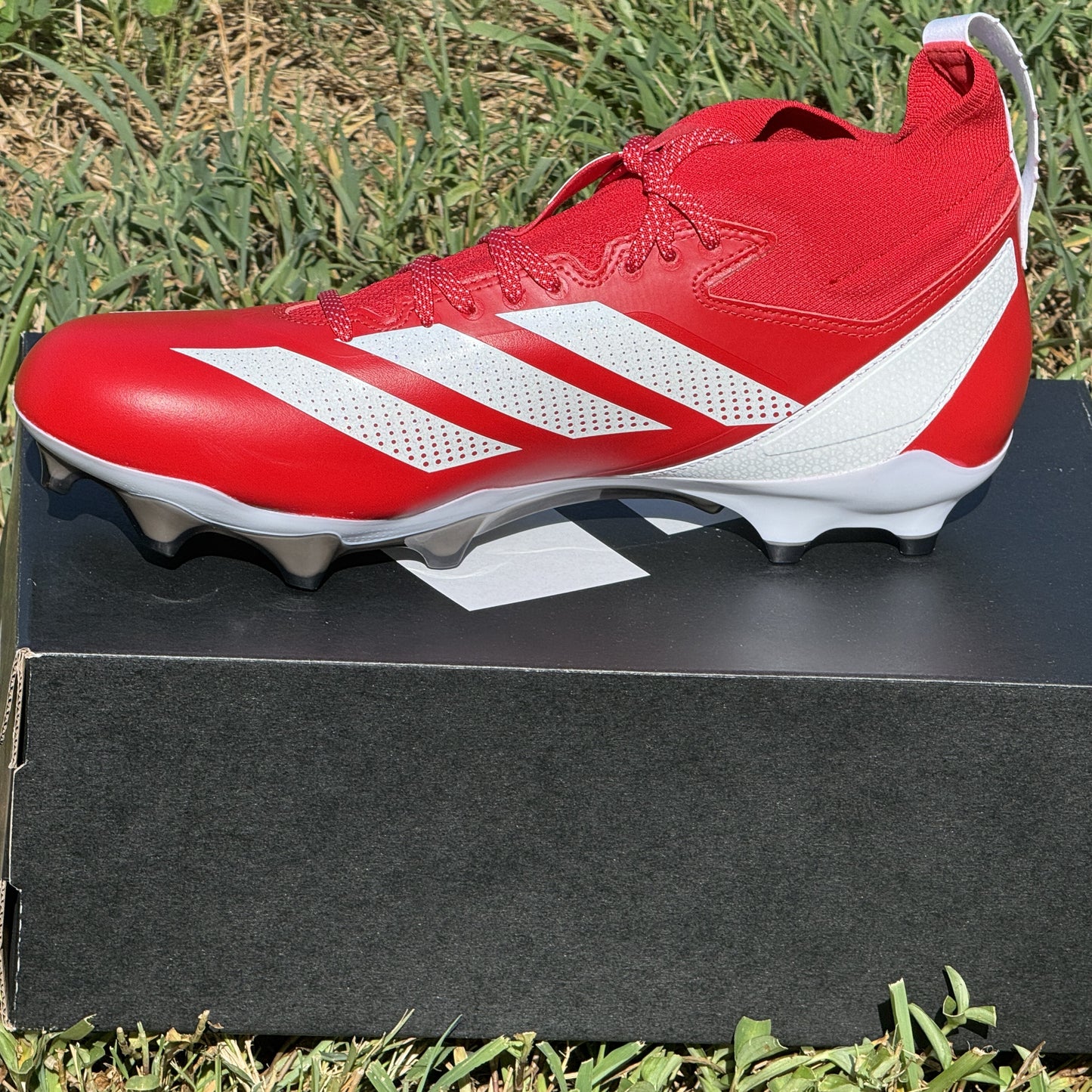 Patrick Mahomes Hand-Signed First Official Branded Kansas City Chiefs Cleat - Limited Edition💯