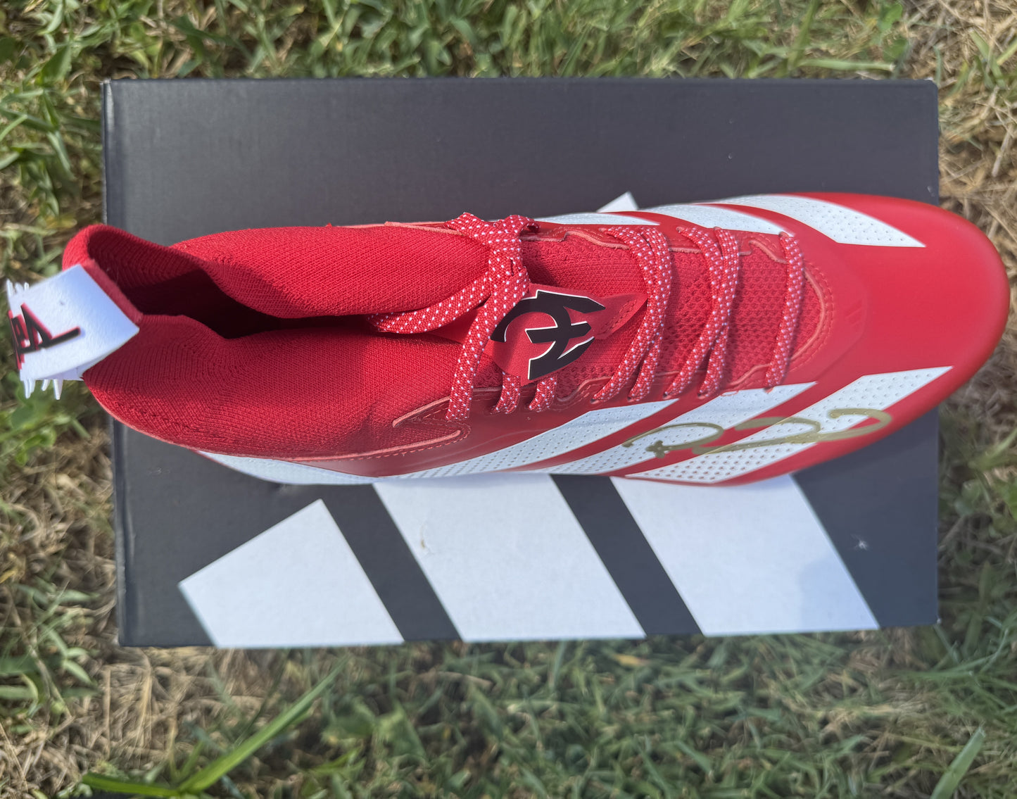 Patrick Mahomes Hand-Signed First Official Branded Kansas City Chiefs Cleat - Limited Edition💯