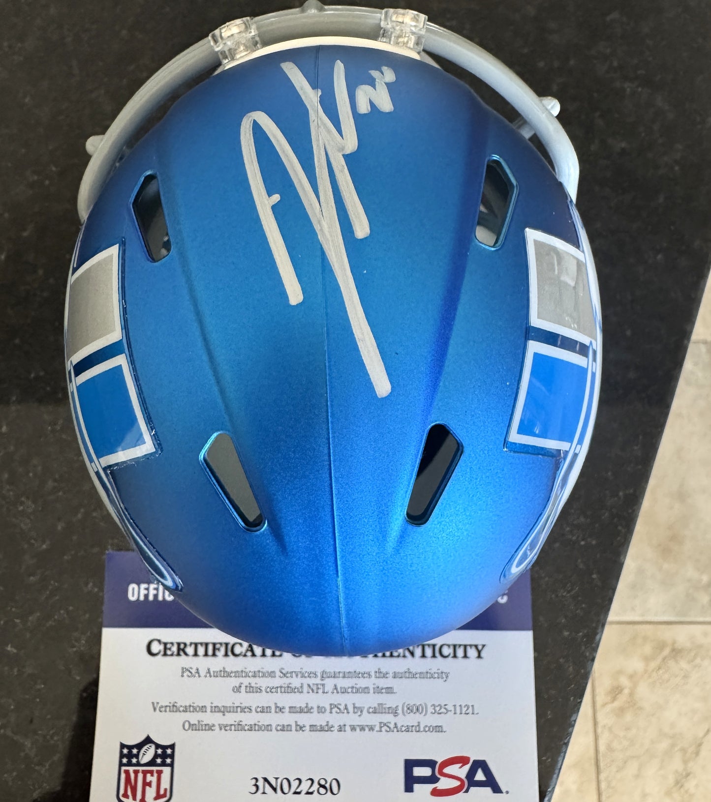 Jahmyr Gibbs Hand-Signed✍️Detroit Lions🦁Alternate Mini Helmet - PSA COA🛡️